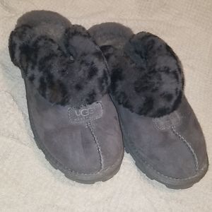 UGG slippers w/ leopard print faux fur, sz8
